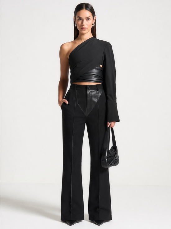 Maniere De Voir Pants - Manieré de Voir women’s panel black leather tailored pants size 4